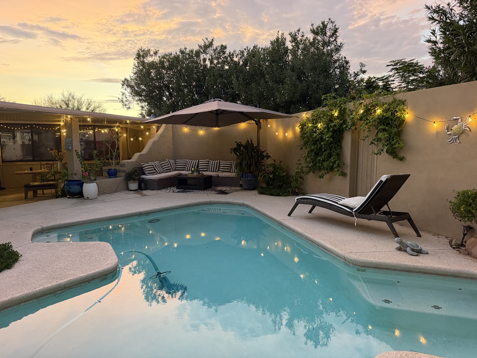 The casita’s pool and patio at sunset